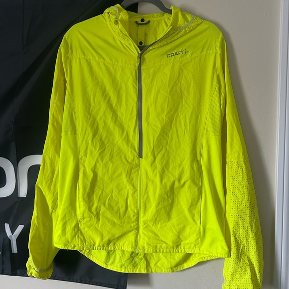 Craft Other - Craft visible neon running jacket